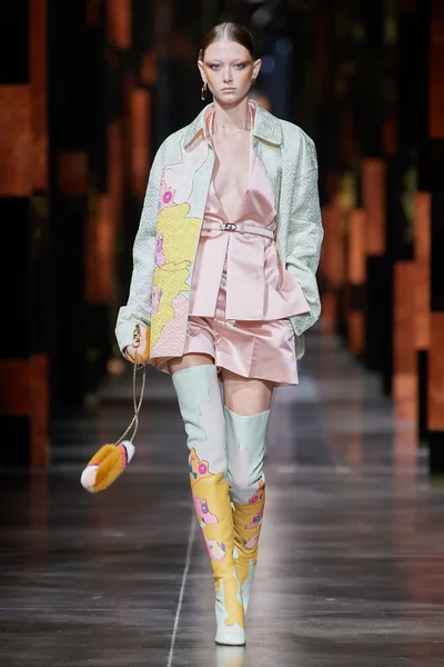 Look 31